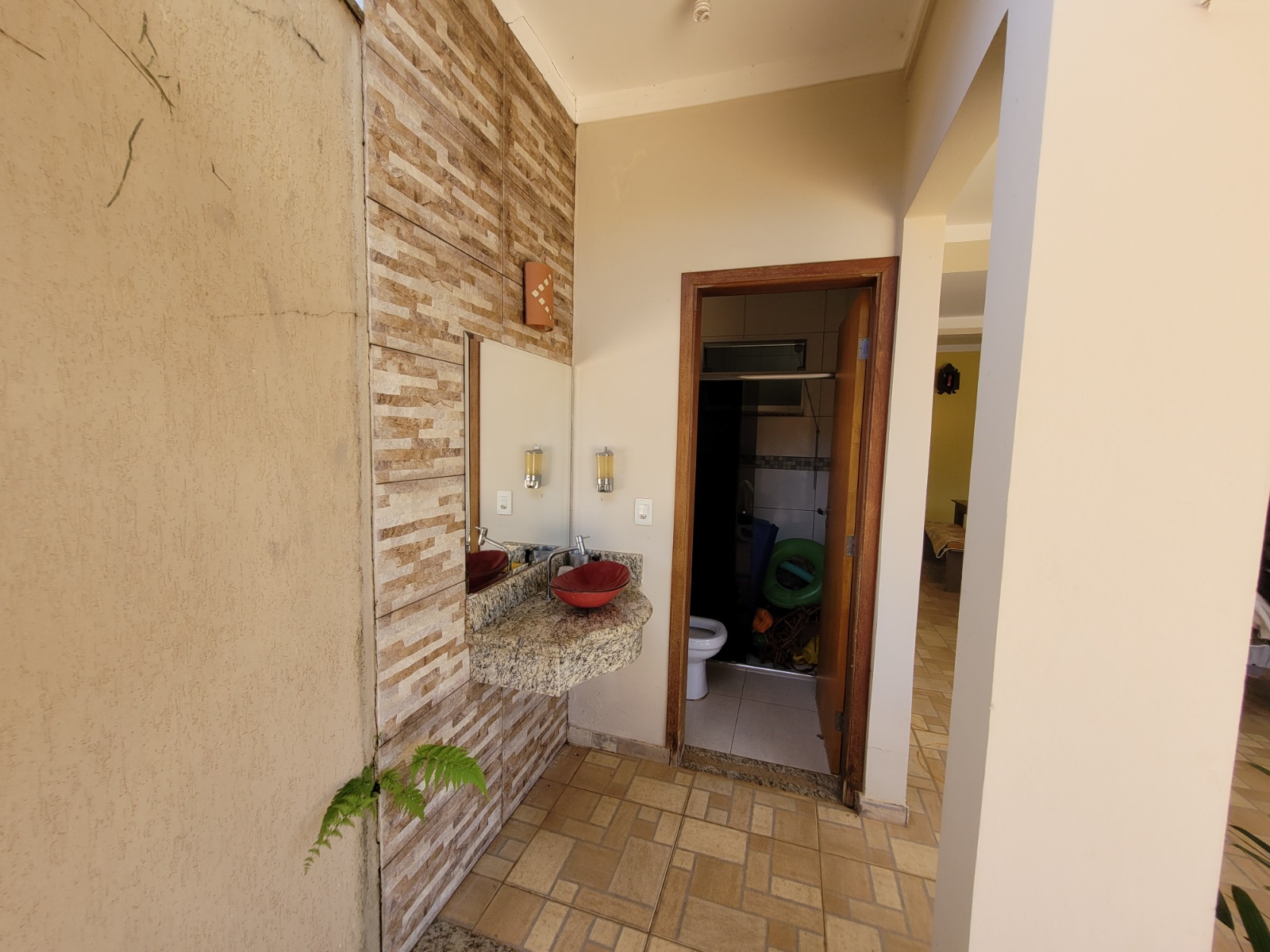 Residence (30)