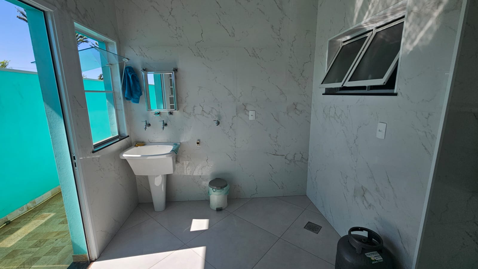 0041 (33)